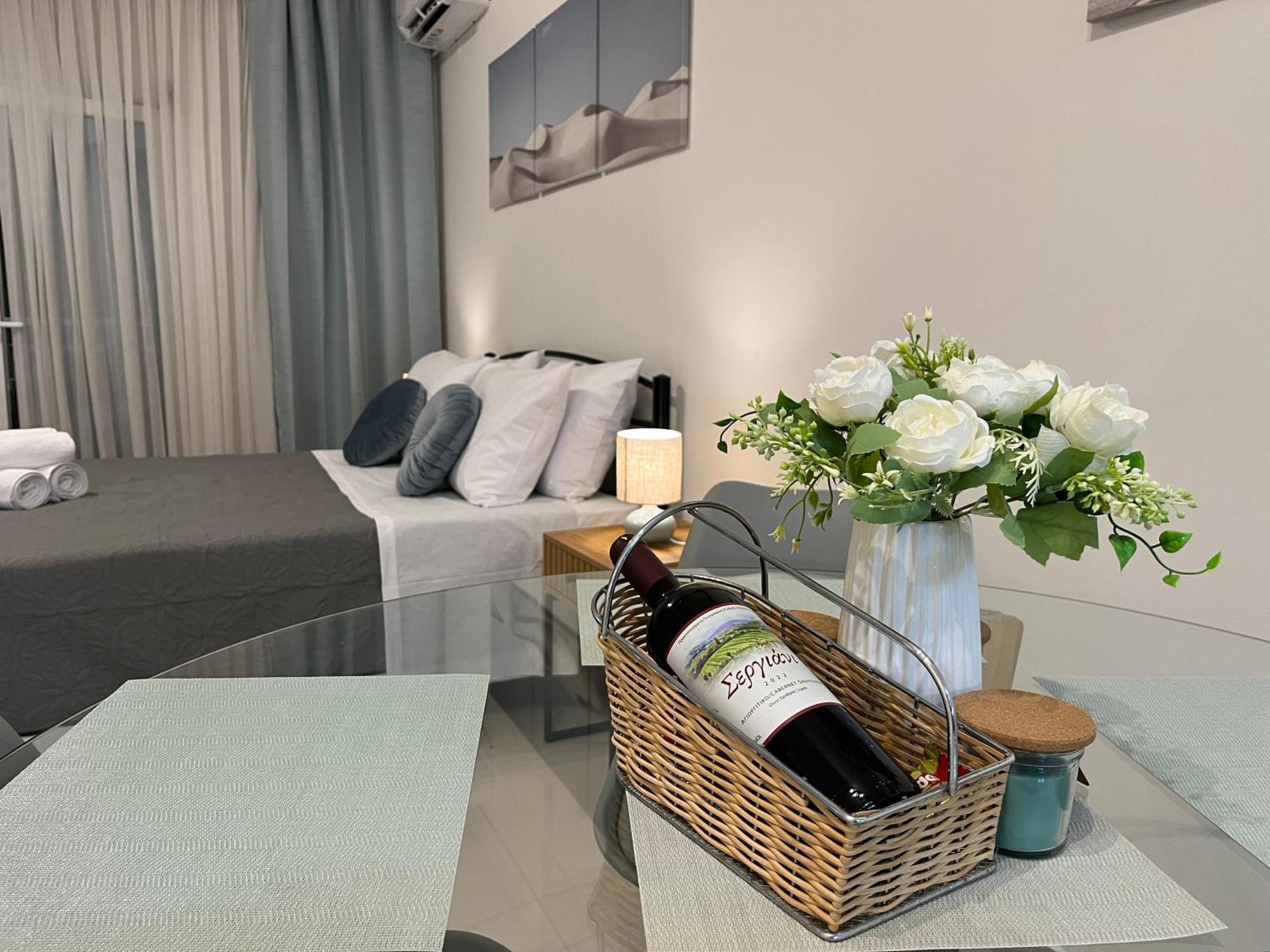 Irene Beach Front Luxury Suite Peraia  Exterior photo
