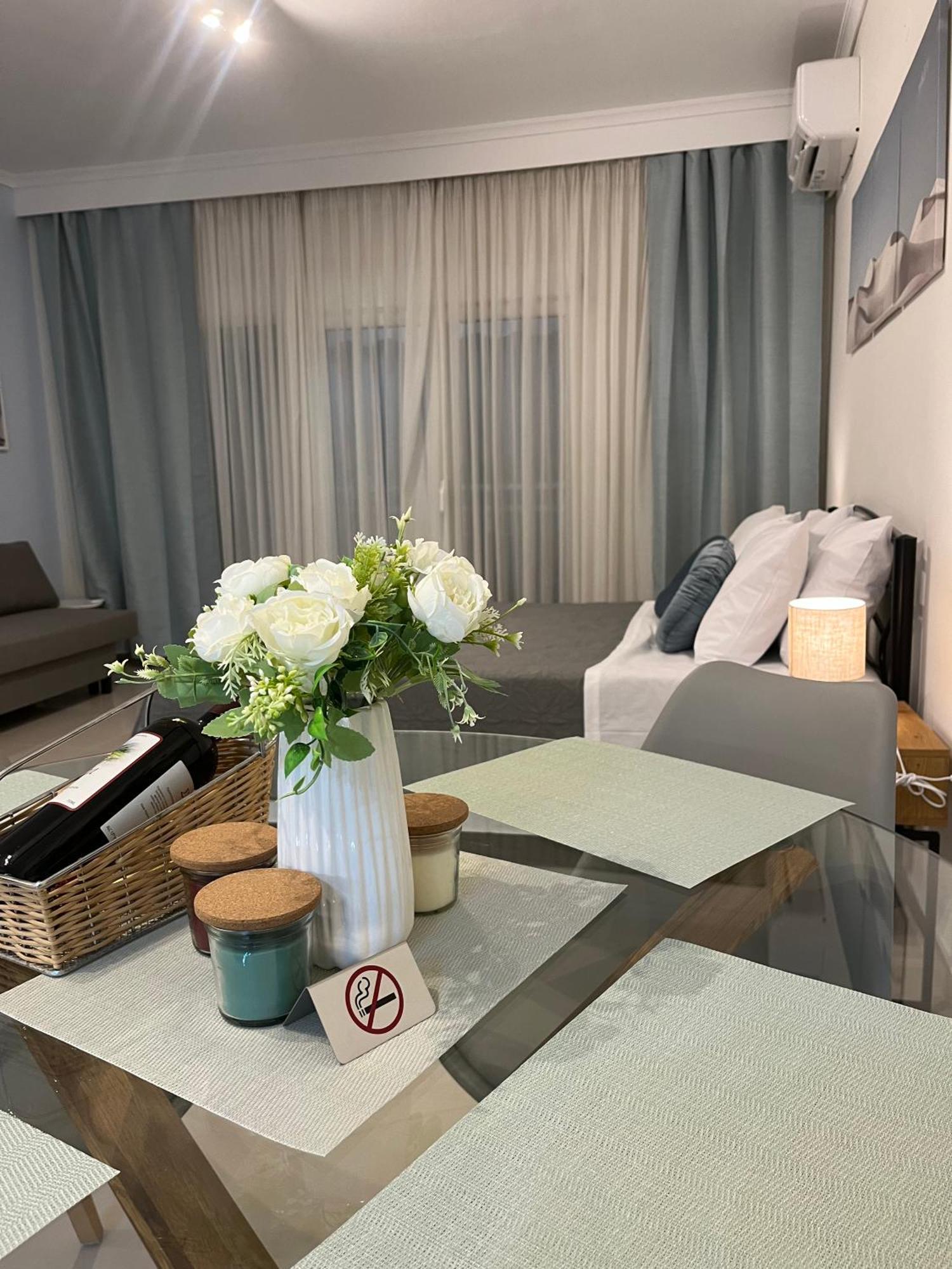 Irene Beach Front Luxury Suite Peraia  Exterior photo