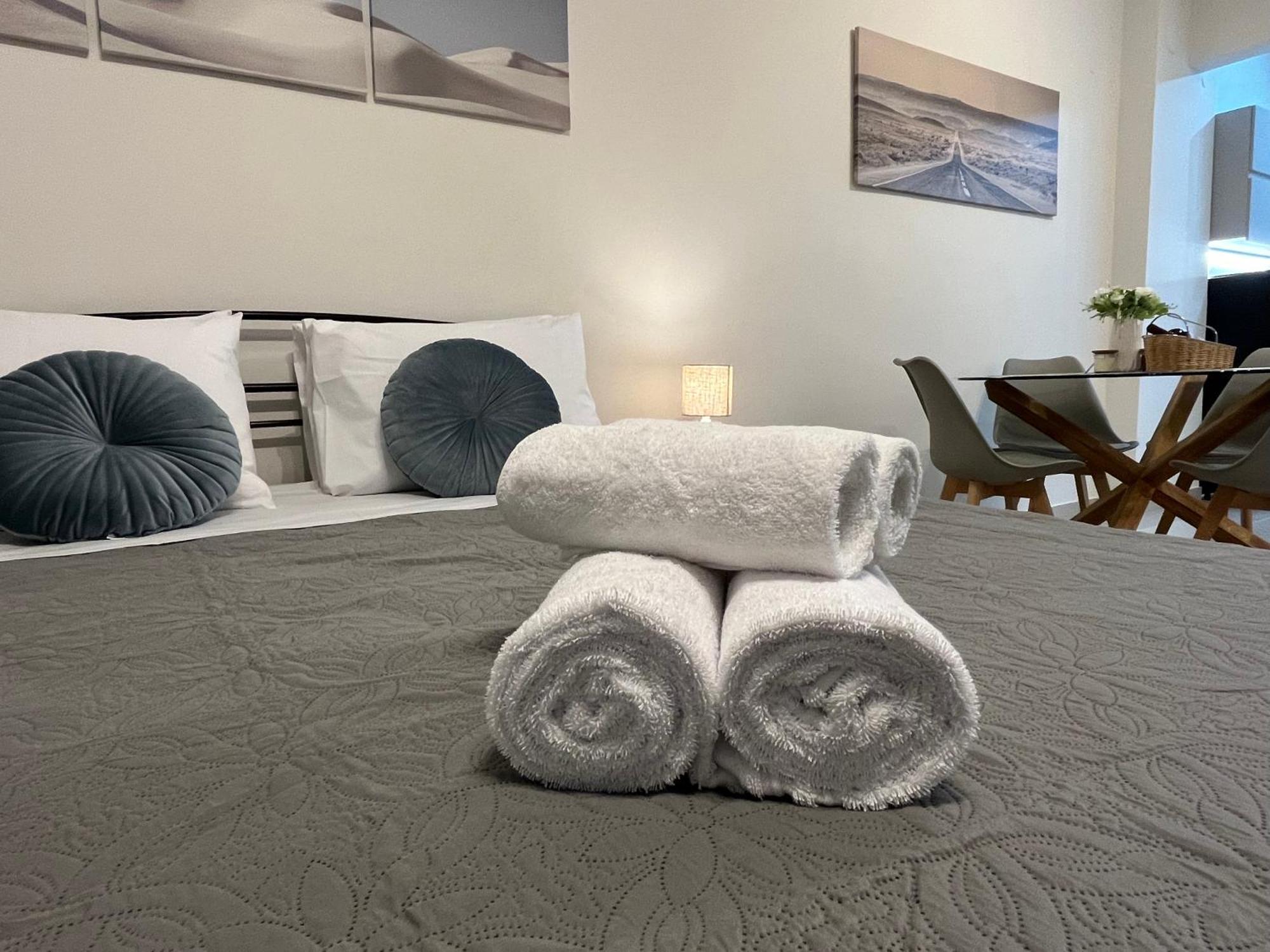 Irene Beach Front Luxury Suite Peraia  Exterior photo