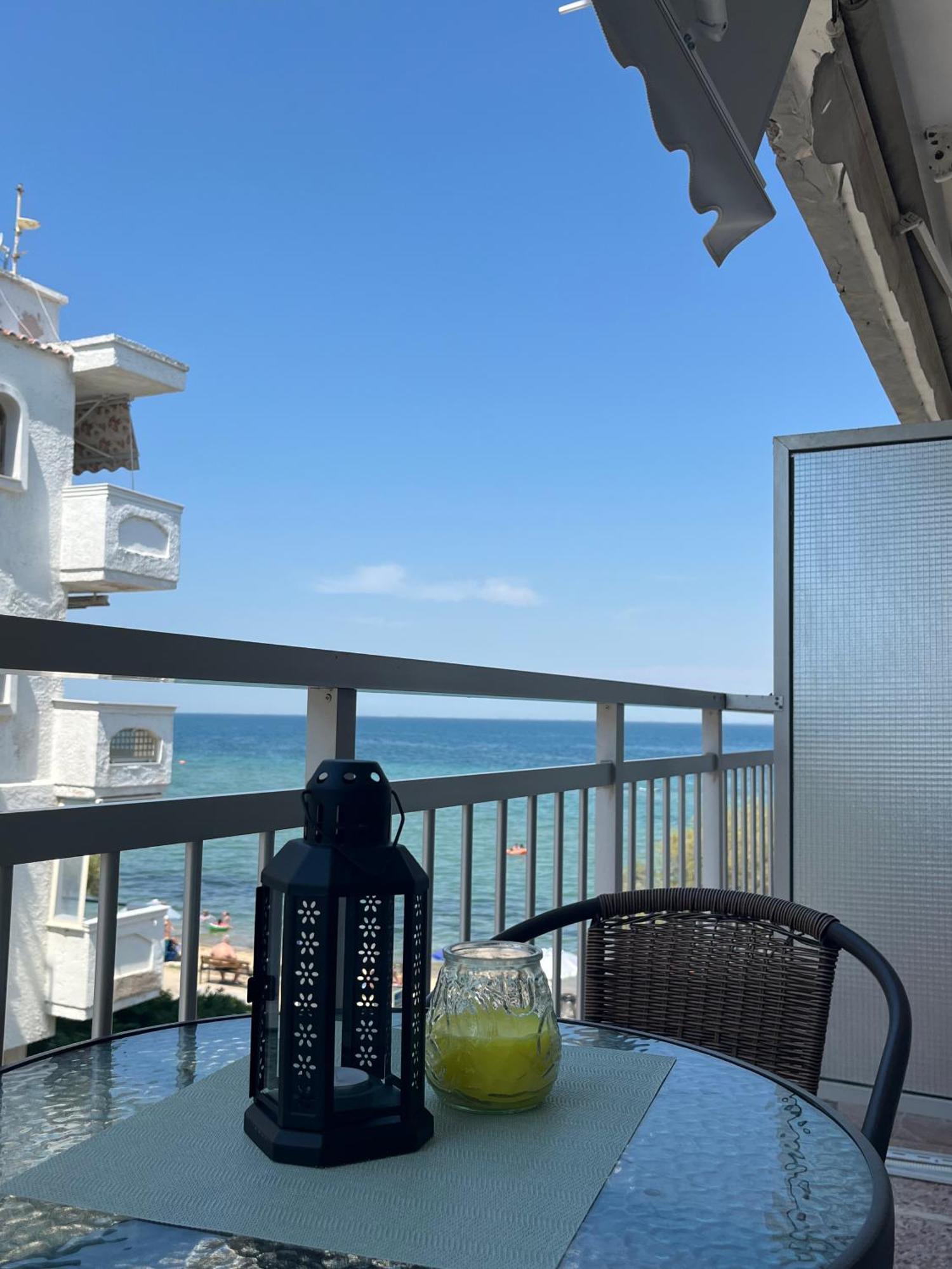 Irene Beach Front Luxury Suite Peraia  Exterior photo